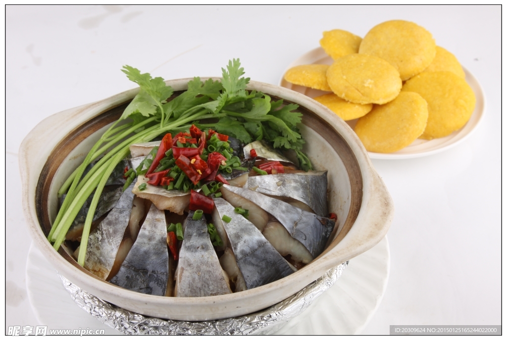 萝卜鲅鱼煲