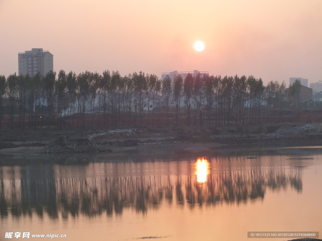 汨罗江夕照