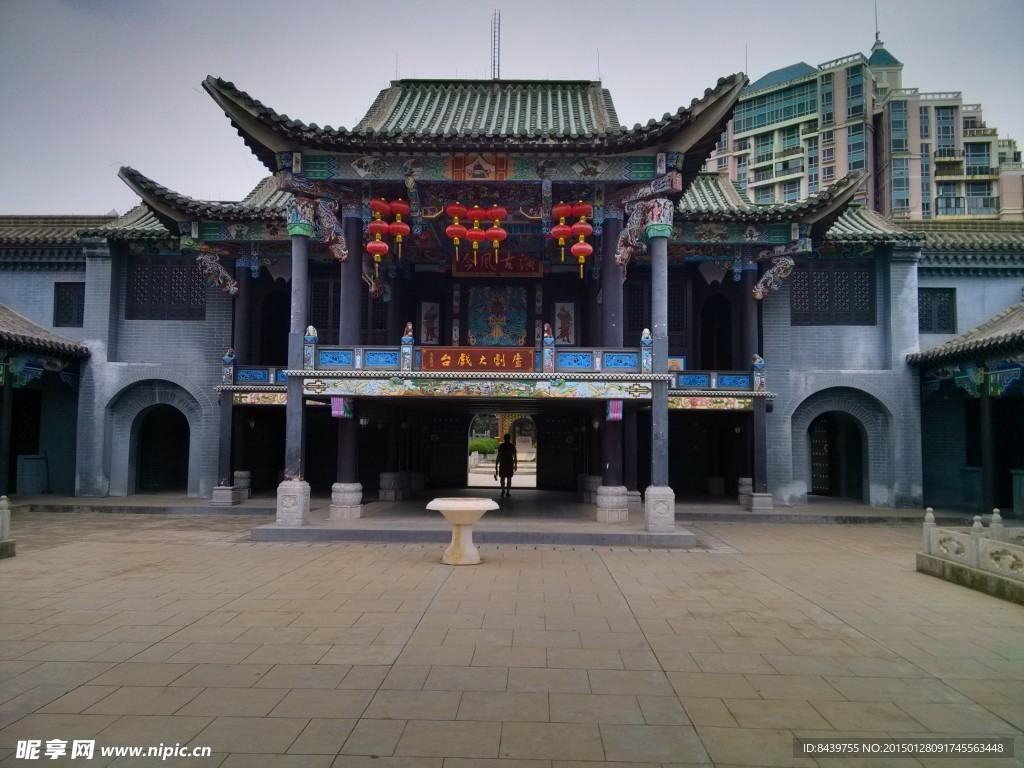 仿古戏台