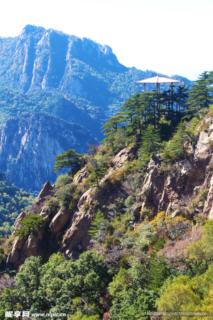 山峰 亭 迎客松