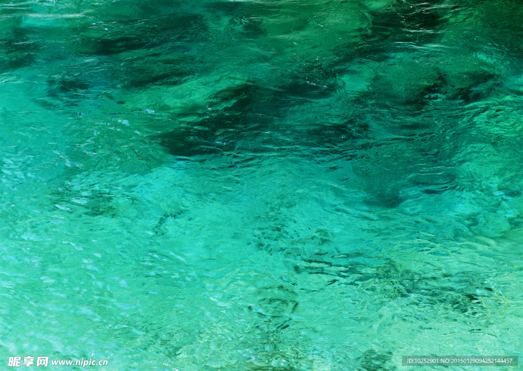 湖水