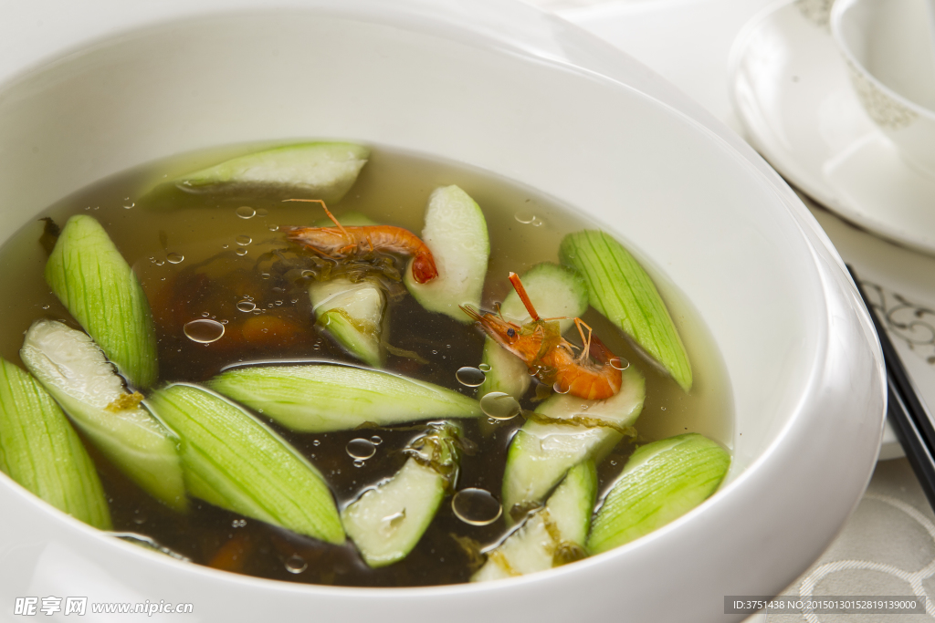 菜干河虾汤