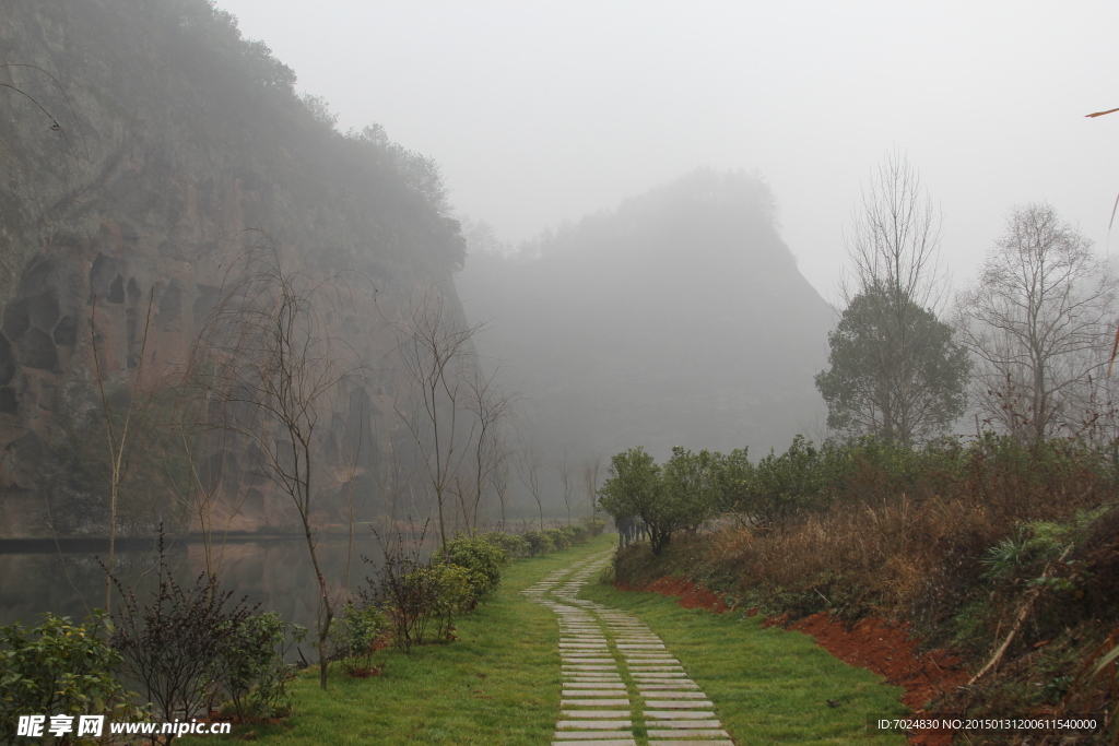 小河风景