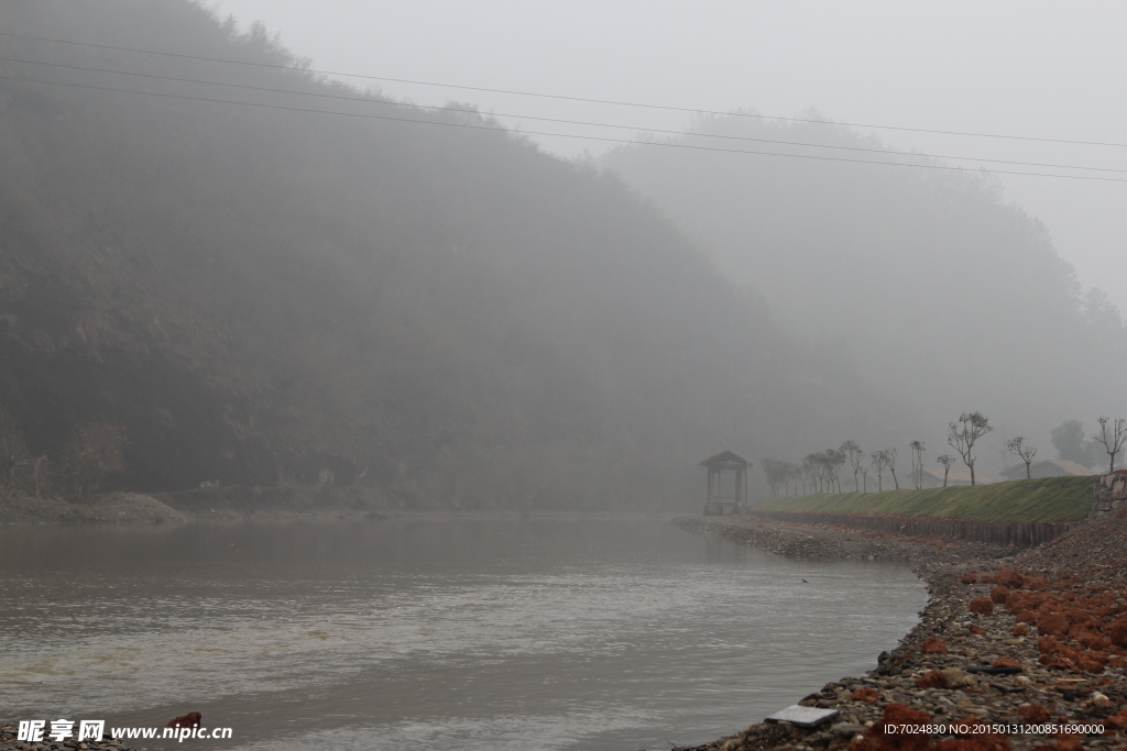 小河风景