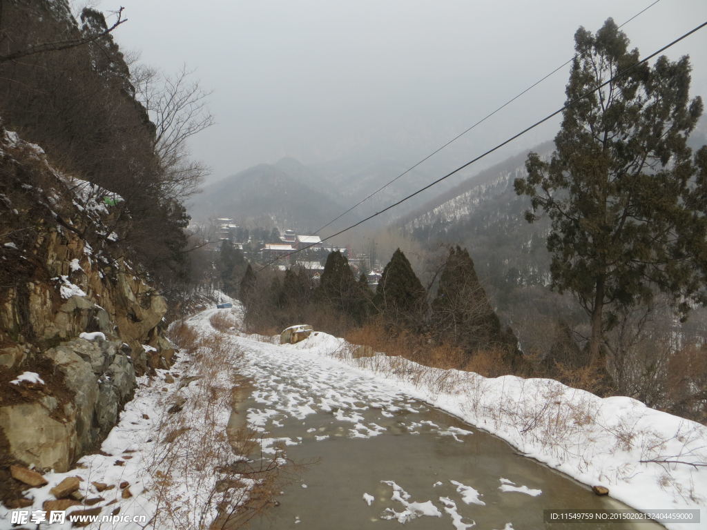 法王寺冬季景色