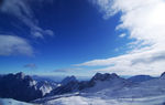 雪山天空