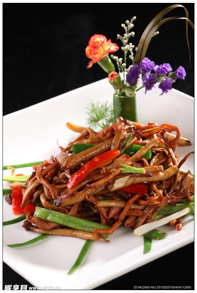 茶树菇炒鹅肠