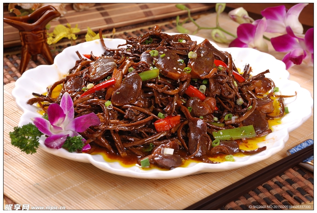 压锅鹅胗茶树菇