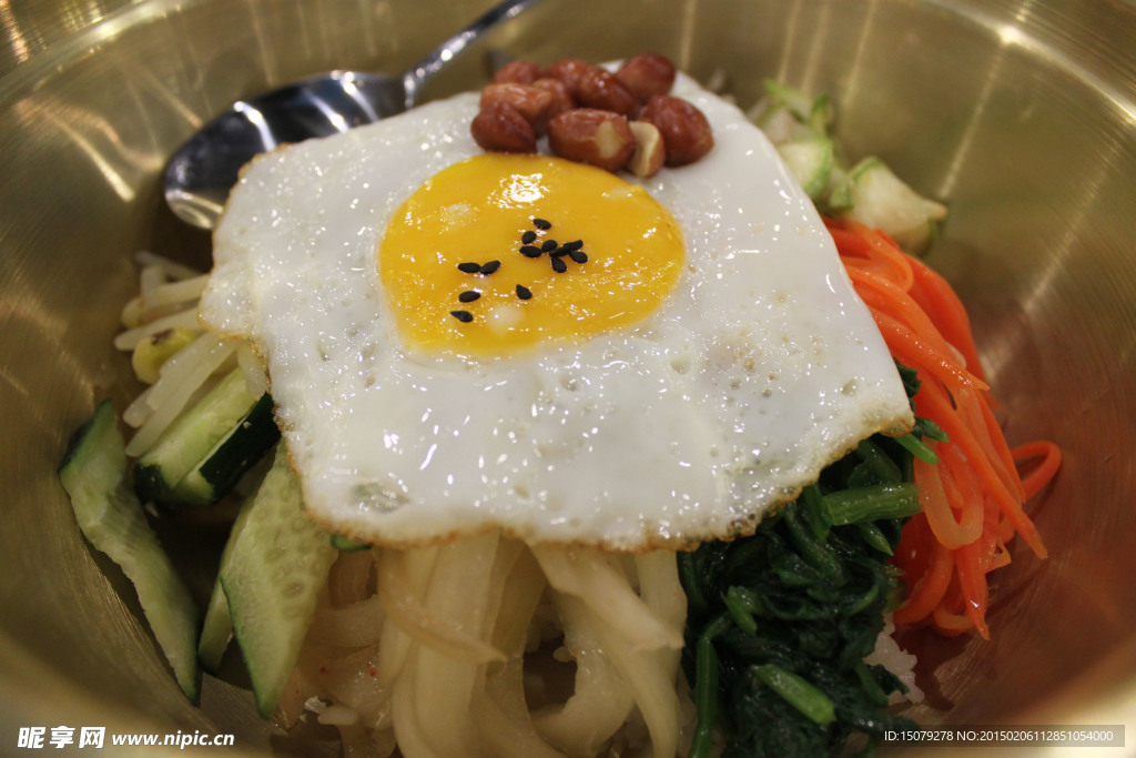 韩式石锅拌饭