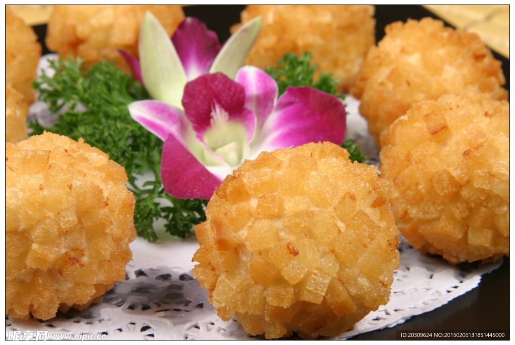 黄油虾球