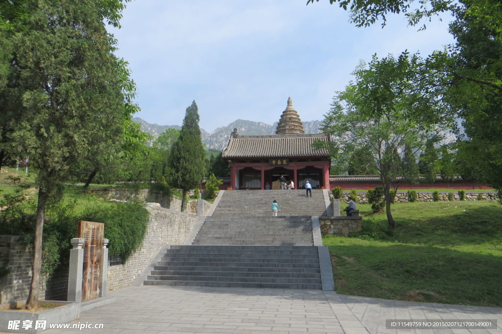 嵩山  嵩岳寺