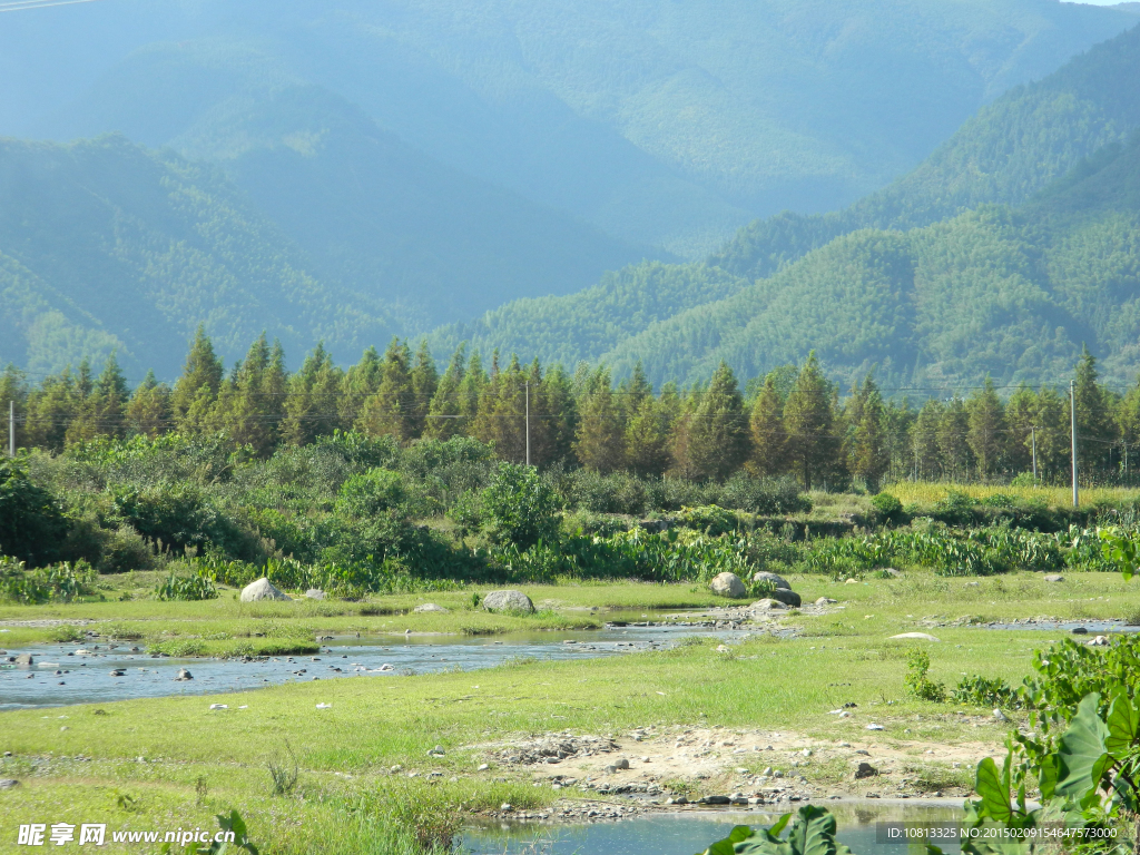 山间小溪