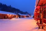 雪中房屋