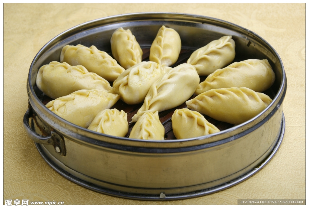 玉米面蒸饺