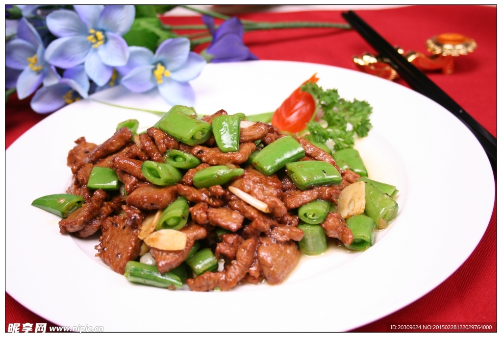 黑椒劲蒜牛肉粒