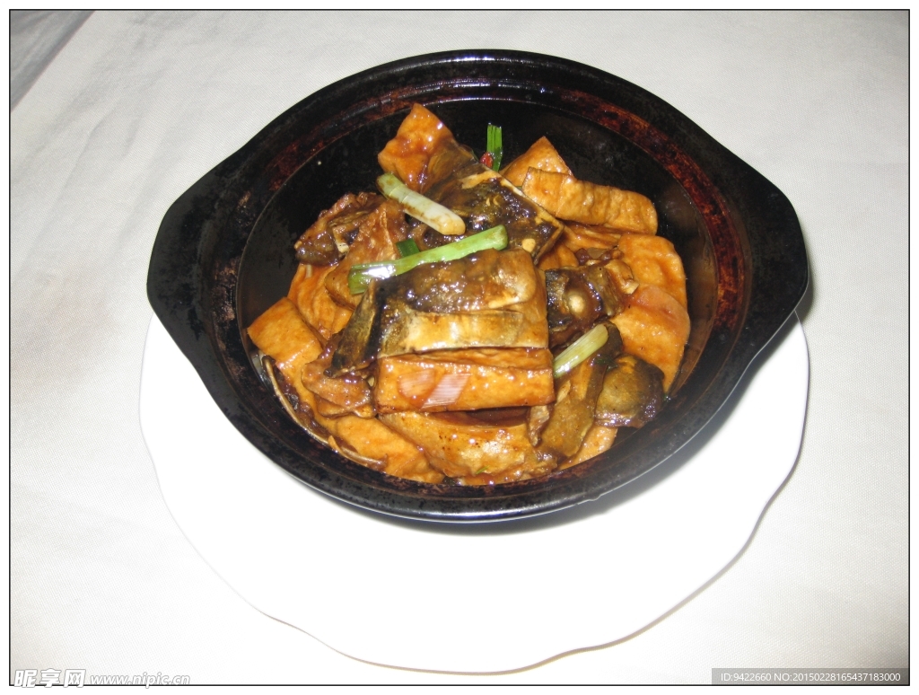 鱼头豆腐煲