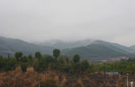 春雨过后的山