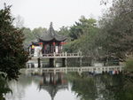 古漪园阁楼   湖水   阁楼
