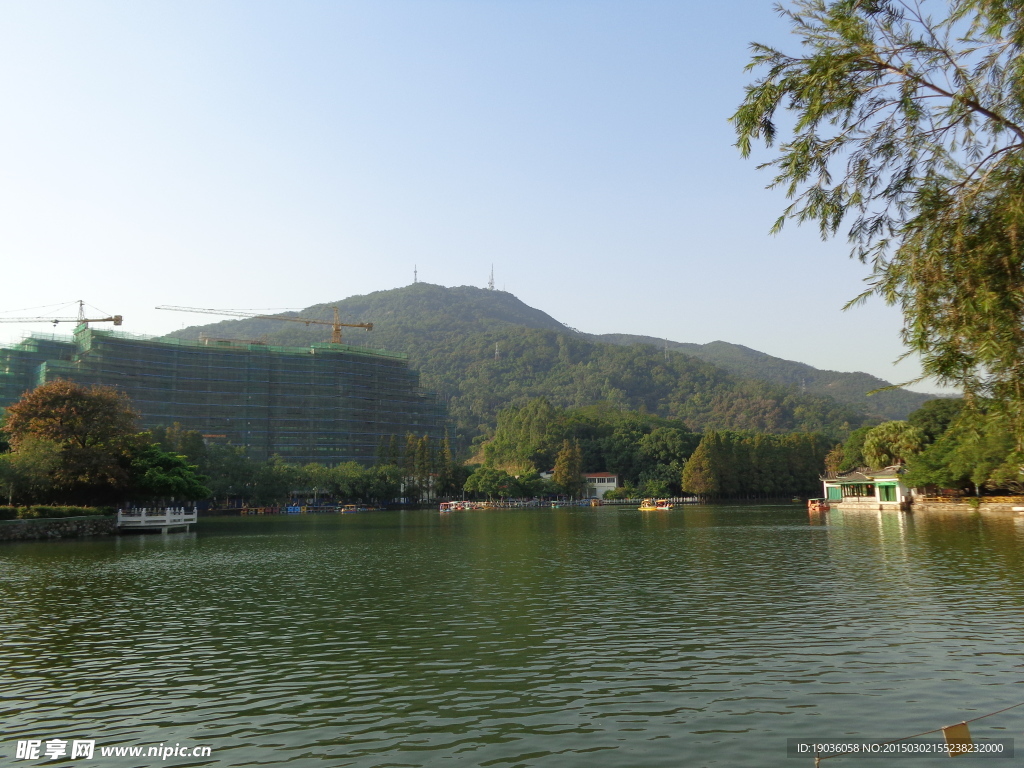 湖边风景