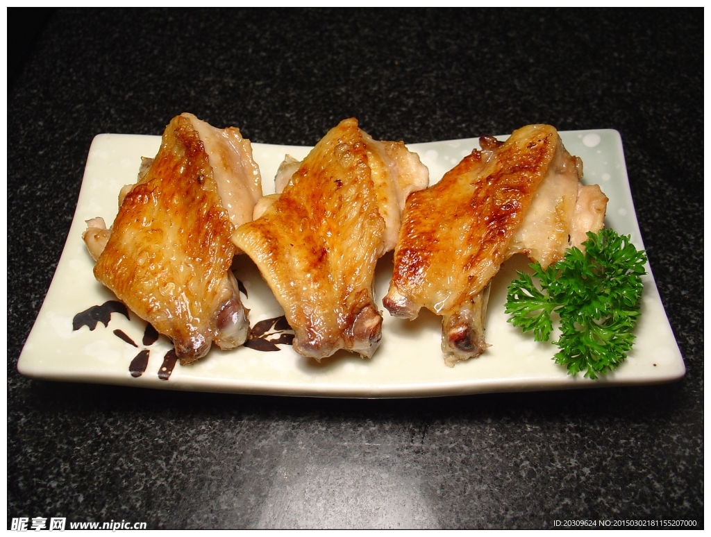 烤鸡翅