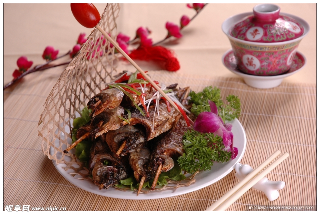 香菜烤鲫鱼