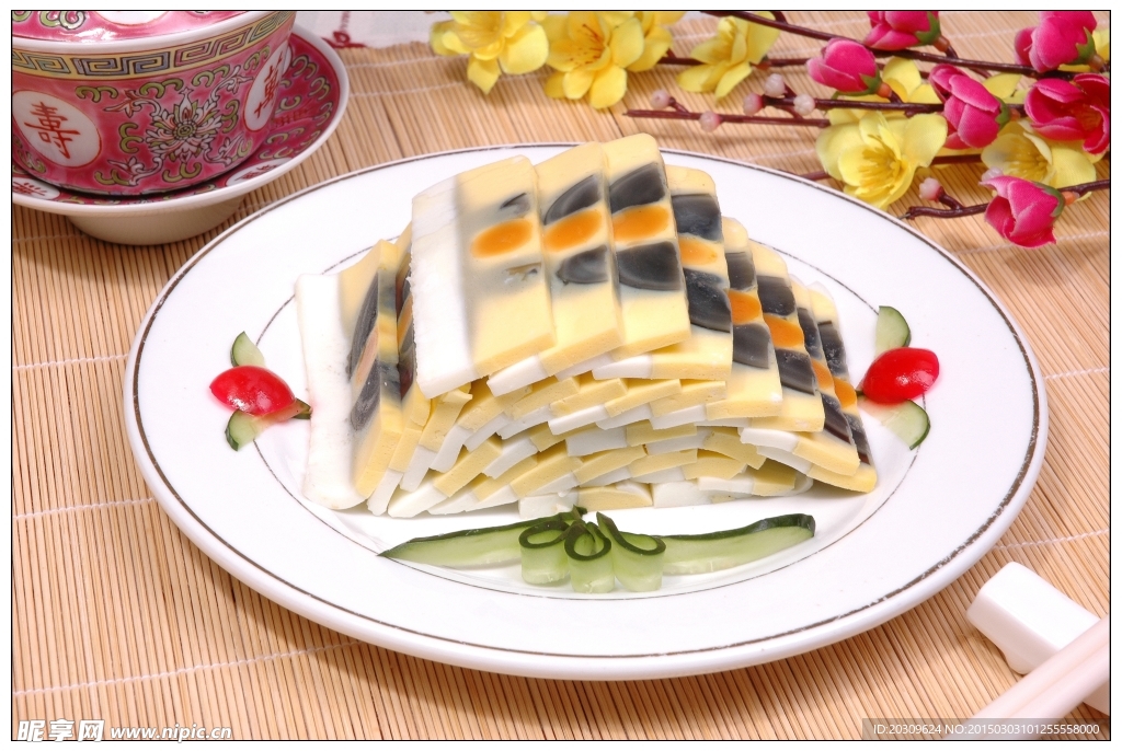 三色蛋糕