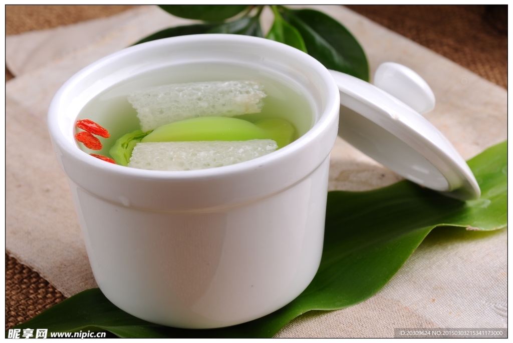 竹笙菜胆汤