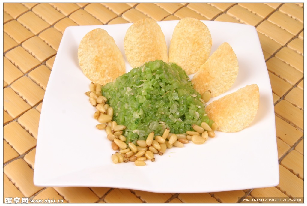 芹菜虾皮松仁