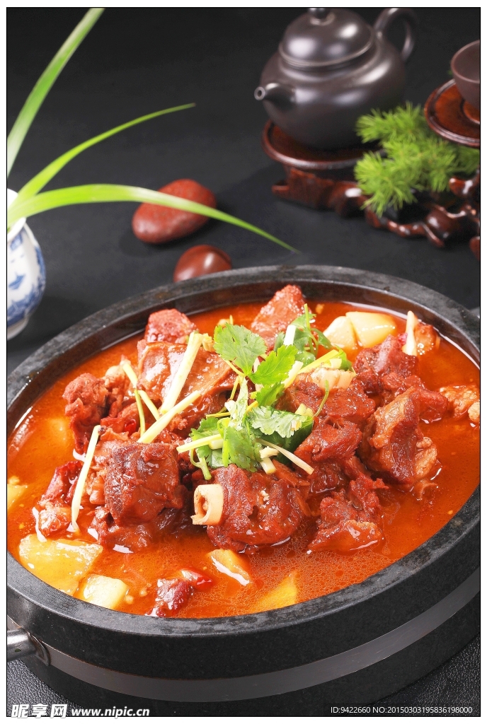 石锅大块羊肉