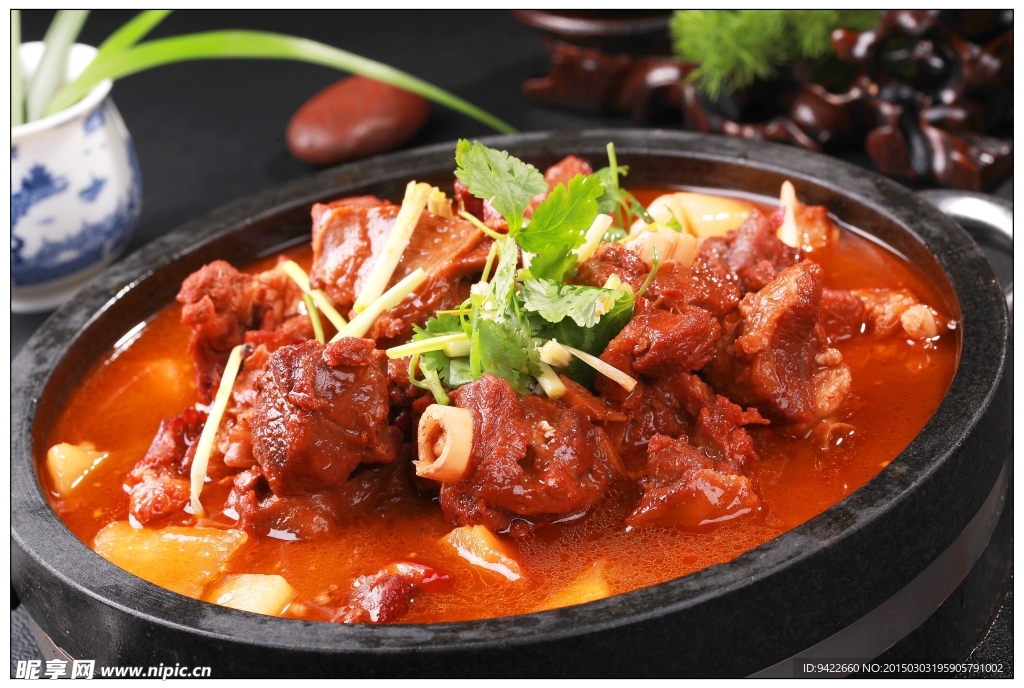 石锅大块羊肉