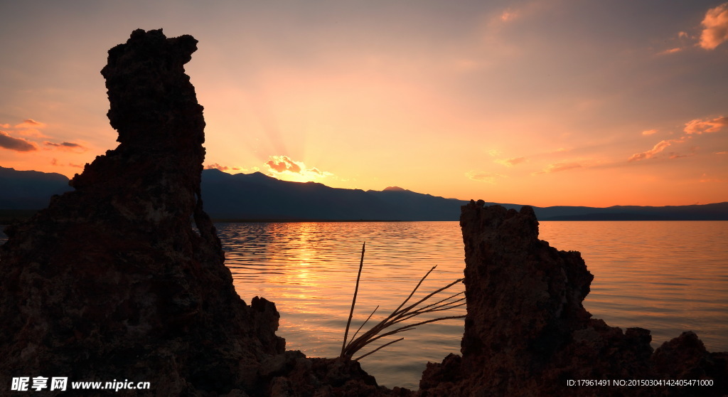 莫诺湖夕阳