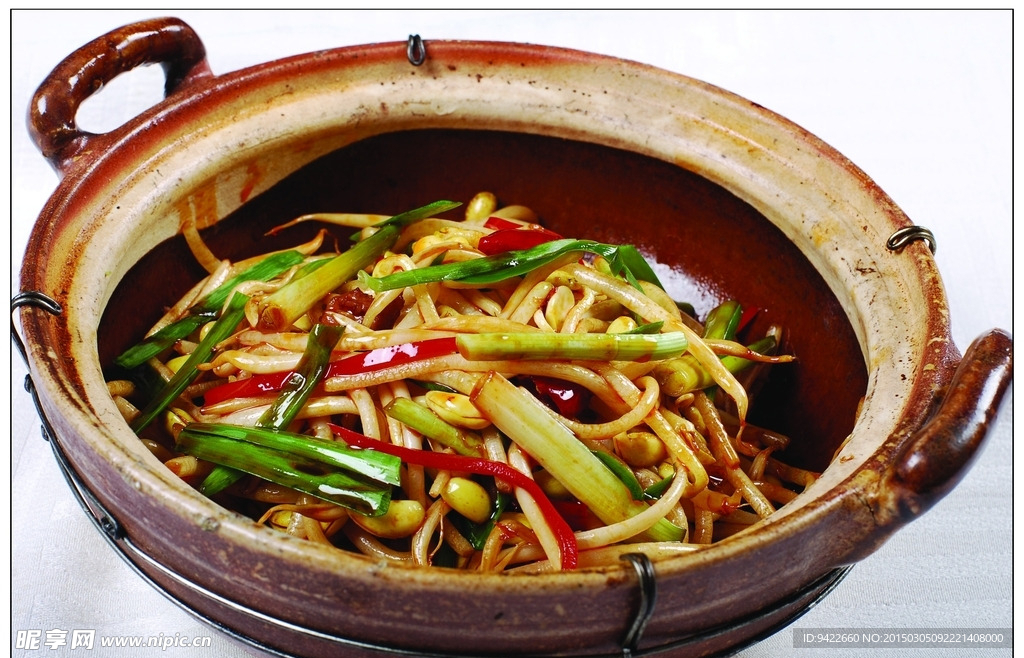 砂锅大豆芽