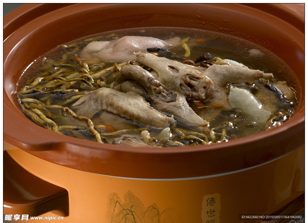 石斛煲乳鸽煲