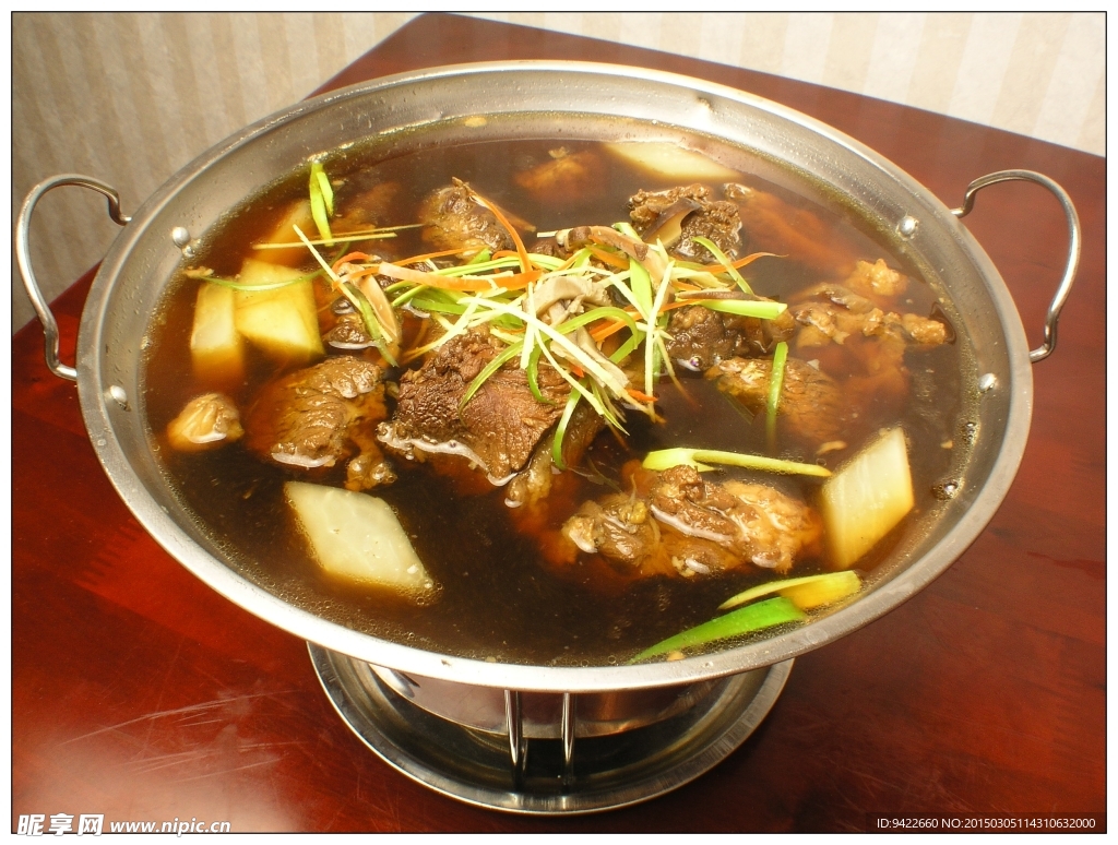 开煲牛腩