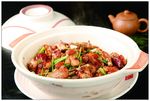 生锔农家土鸡煲