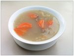 雪耳萝卜煲龙骨