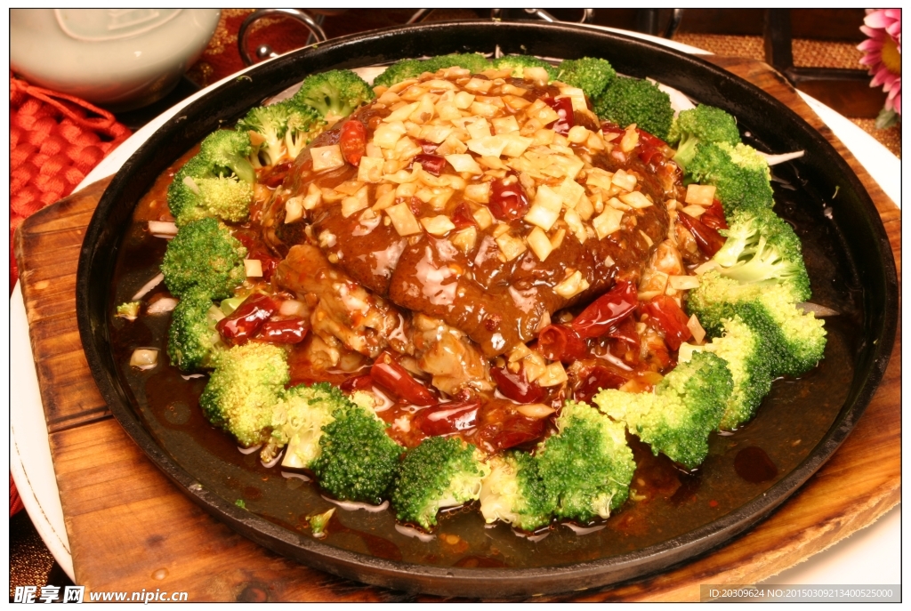 铁板飘香肘