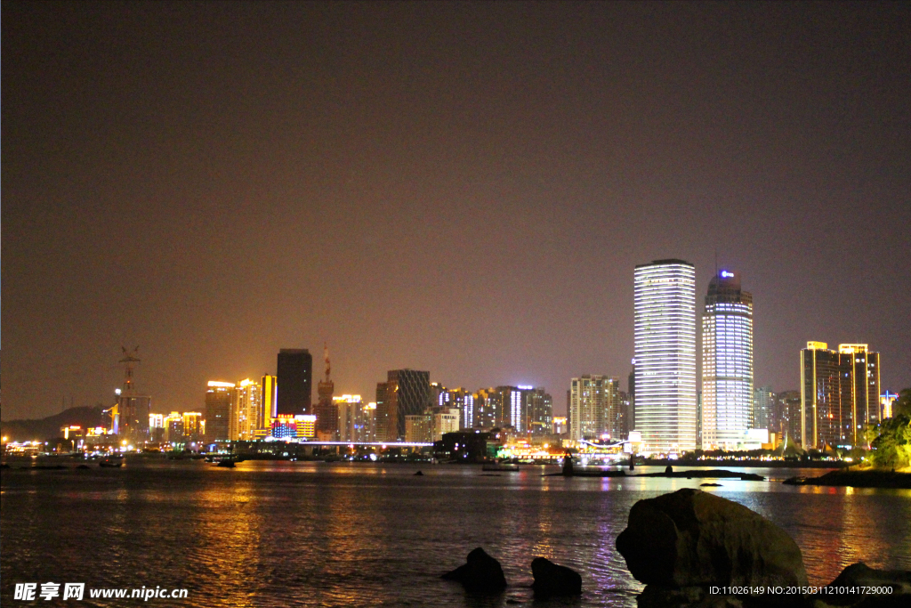 厦门海边夜景