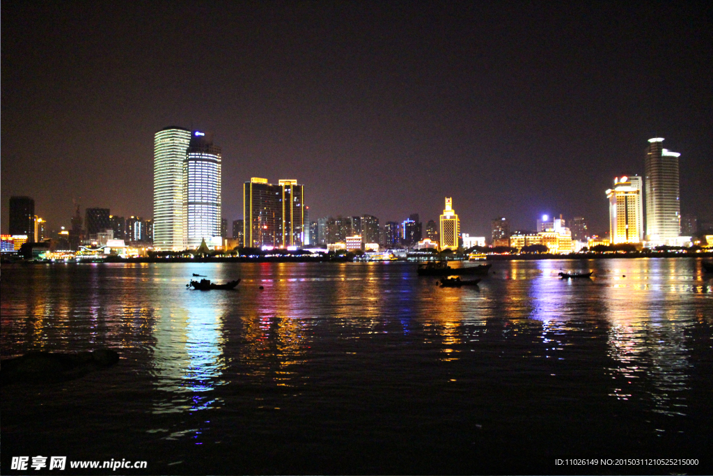 厦门海边夜景