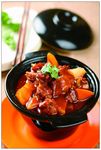 明炉萝卜炖牛腩