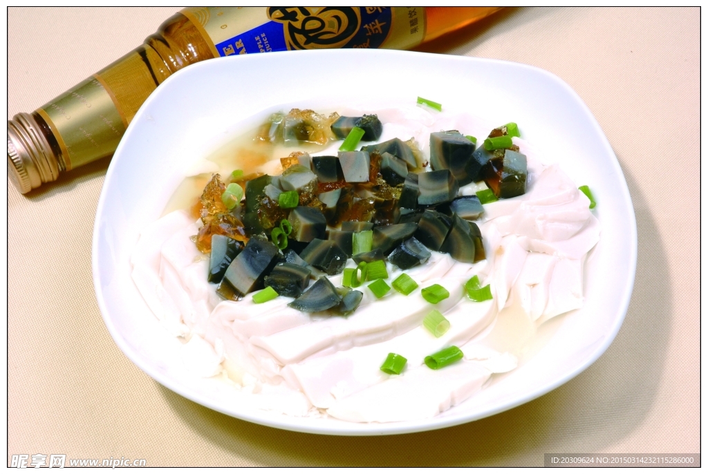 皮蛋豆腐