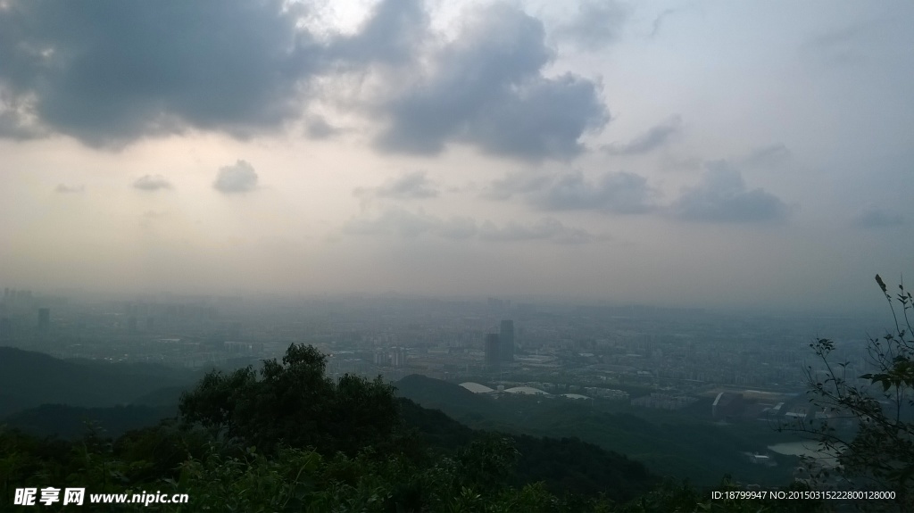 河源市区鸟瞰图片