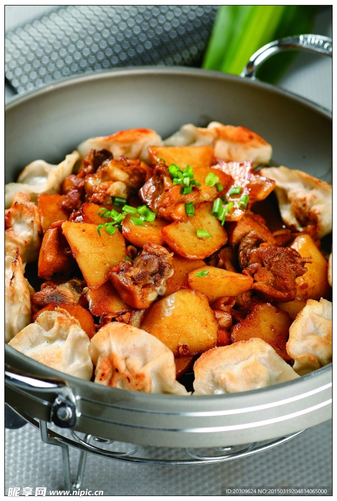 嘎吧锅土豆鸡