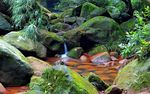 山涧清流潭水