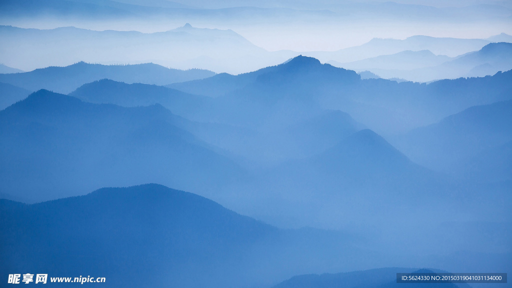 高山 云雾