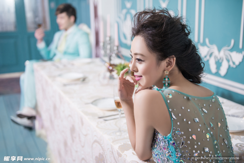 时光线摄影婚纱样片