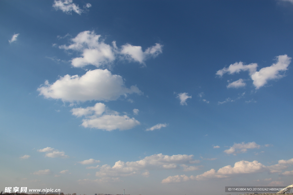 蓝天白云