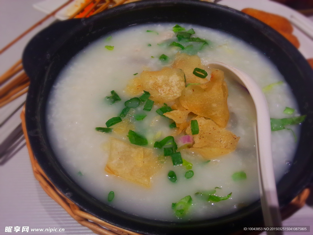 皮蛋瘦肉粥