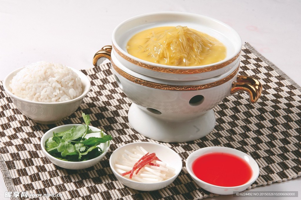 黄焖翅