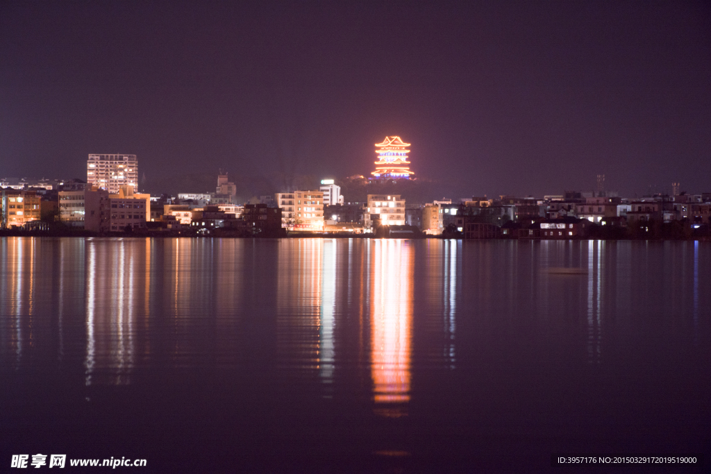 鄱阳东湖夜景